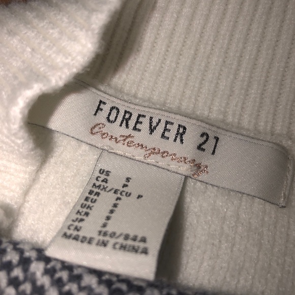 Forever 21 knitted sweater - Picture 2 of 2